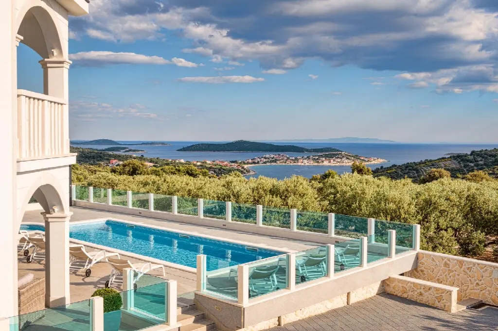 Rogoznica, Šibenik – Sea-View Villa, Olive Groves, 4 Bedrooms