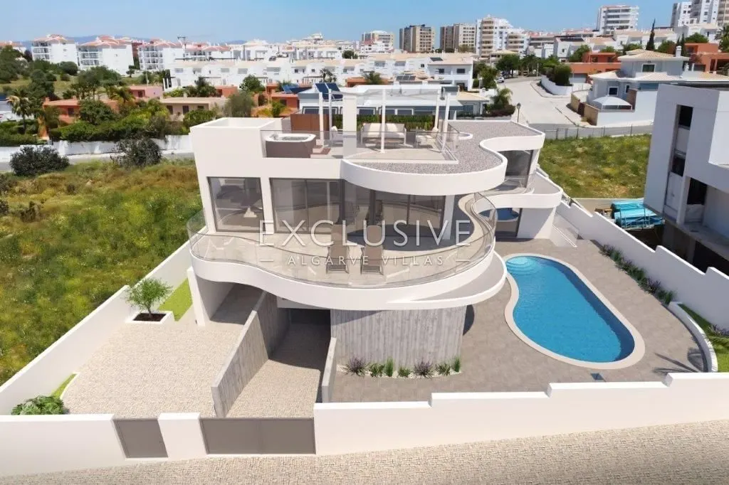 Lagos, Algarve – Modern Villa near Porto de Mós, 4 Bedrooms