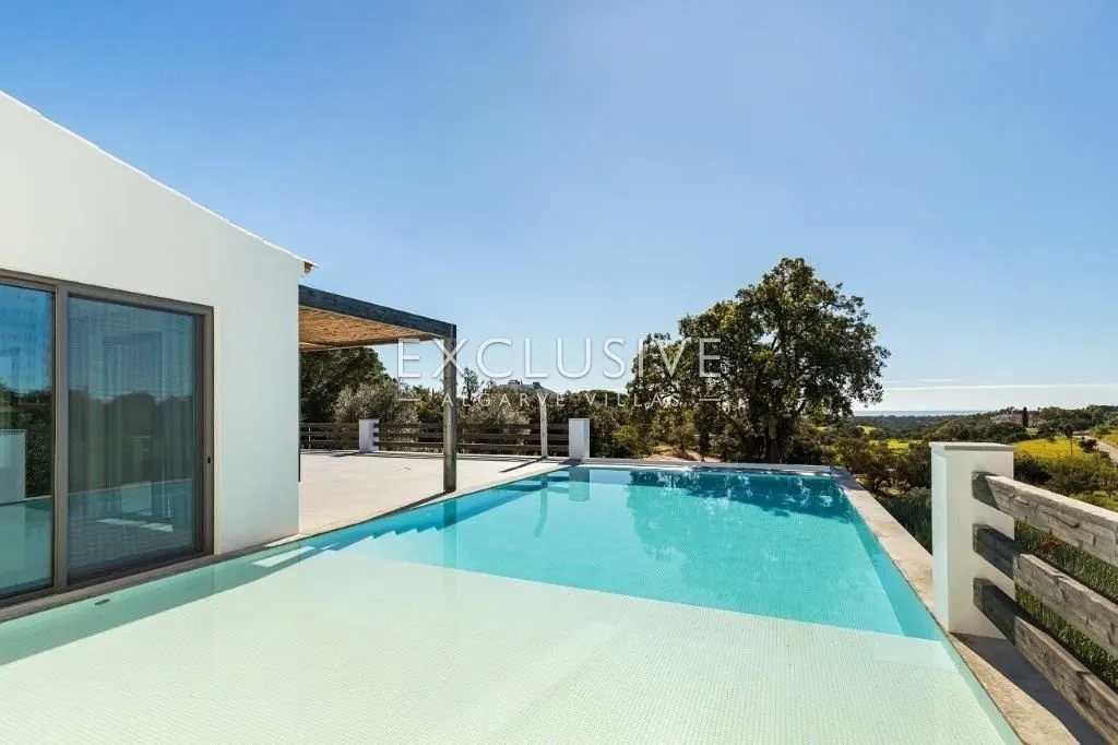 Lagoa, Algarve – Design Villa, Coastal Views, 4 Bedrooms