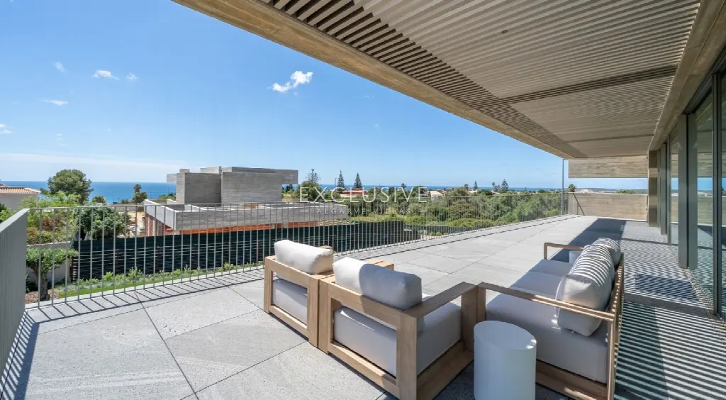 Lagos, Algarve – Pillar-Free Design, Pool, 4 Bedrooms