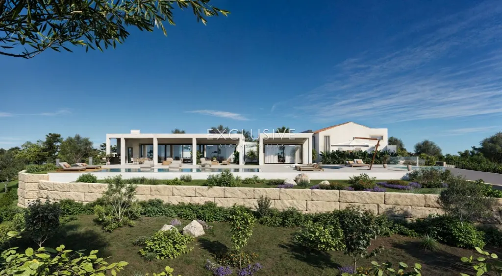 Loulé, Algarve – Hillside Villa with Panoramic Views, 3 Bedrooms