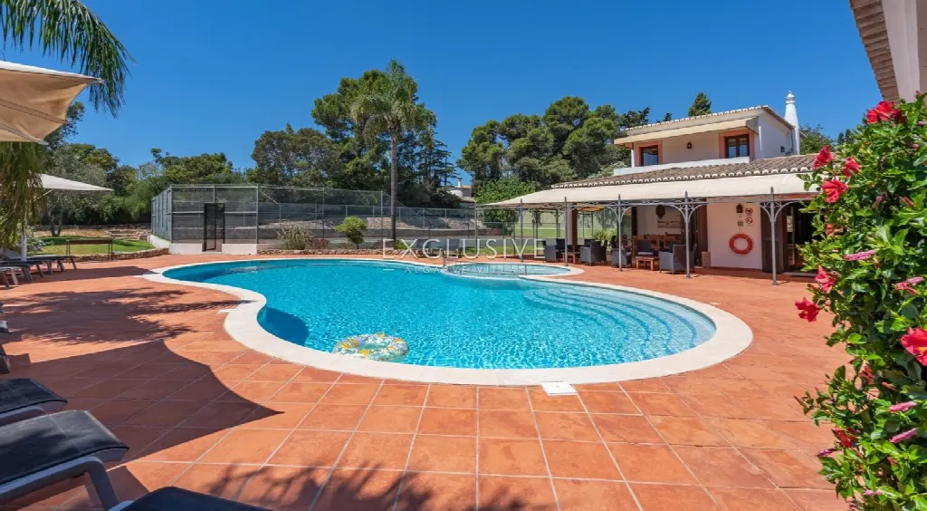Lagoa, Algarve – 7-Bedroom Villa with Three Towers and Tennis