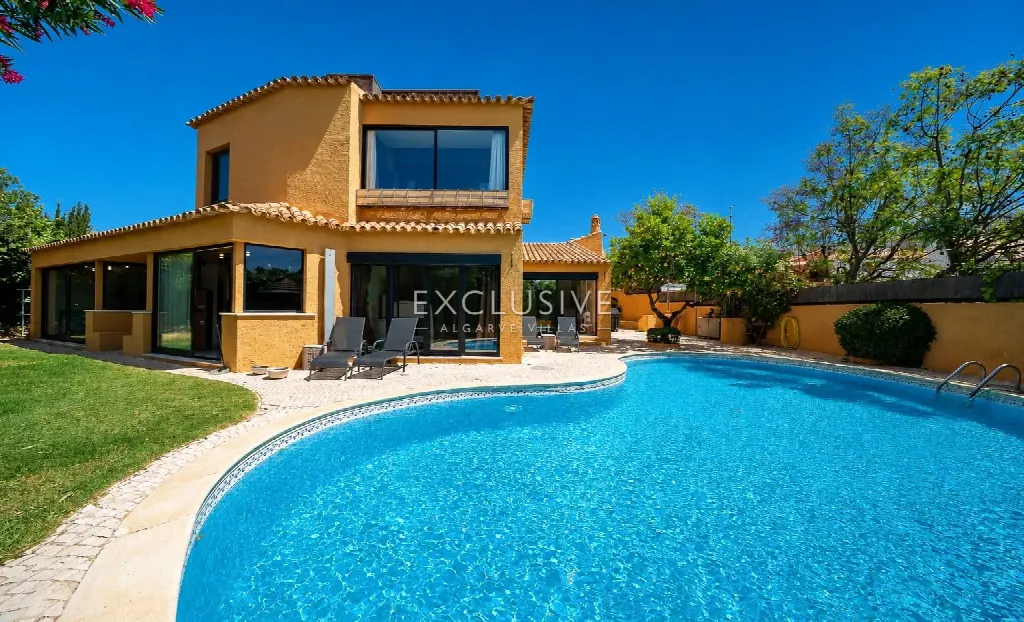 Albufeira, Algarve – Villa Designed for an Embassy, 6 Bedrooms