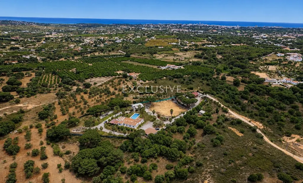 Loulé, Algarve – Equestrian Farm with Pool, 3 Bedrooms
