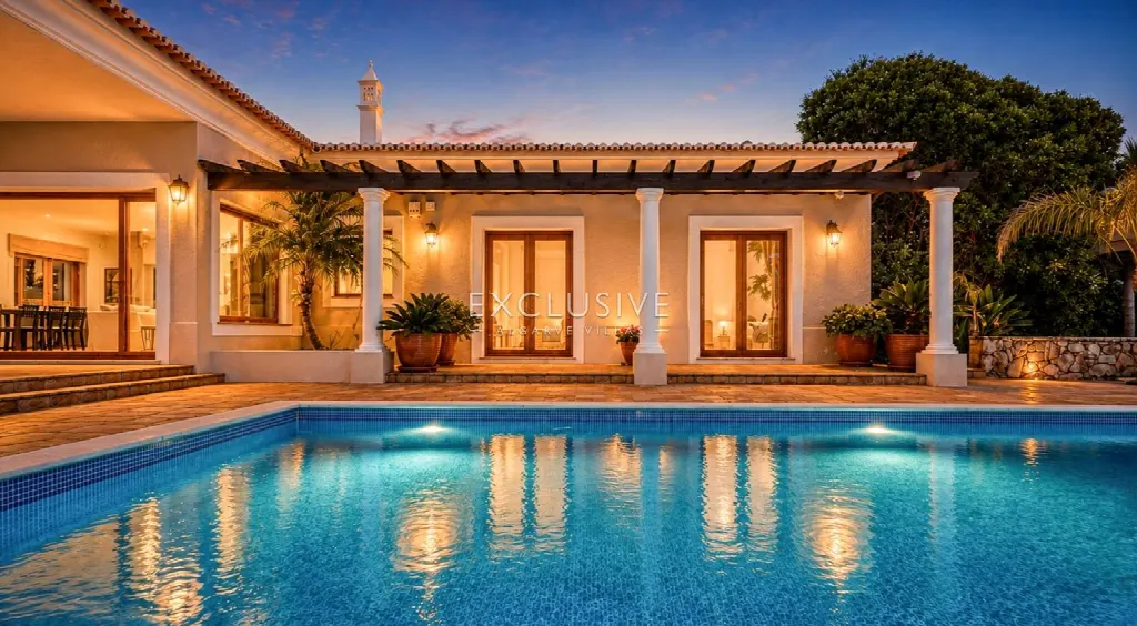 Faro, Algarve – Sea-View Villa with Pool, 4 Bedrooms