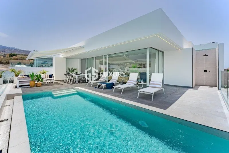 Adeje, Tenerife – Modern Villa with Ocean Views, 3 Bedrooms