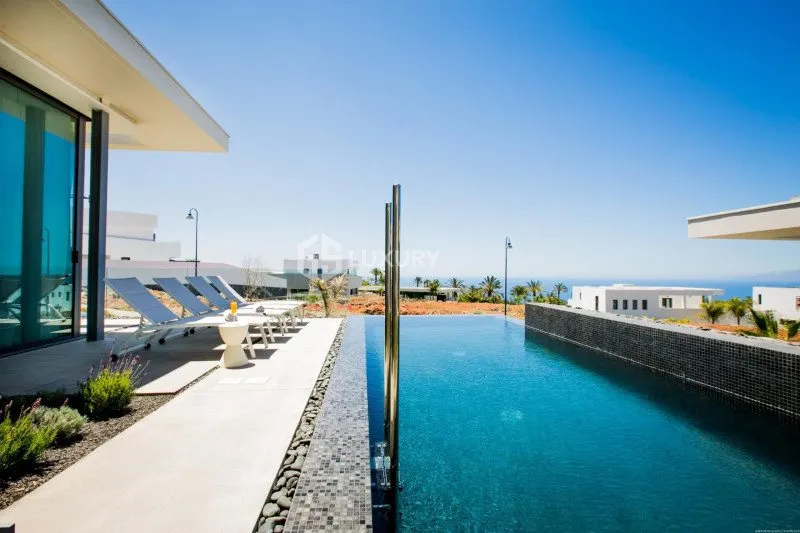 Guía de Isora, Tenerife – Sea-View Villa, Infinity Pool, 3 Bedrooms