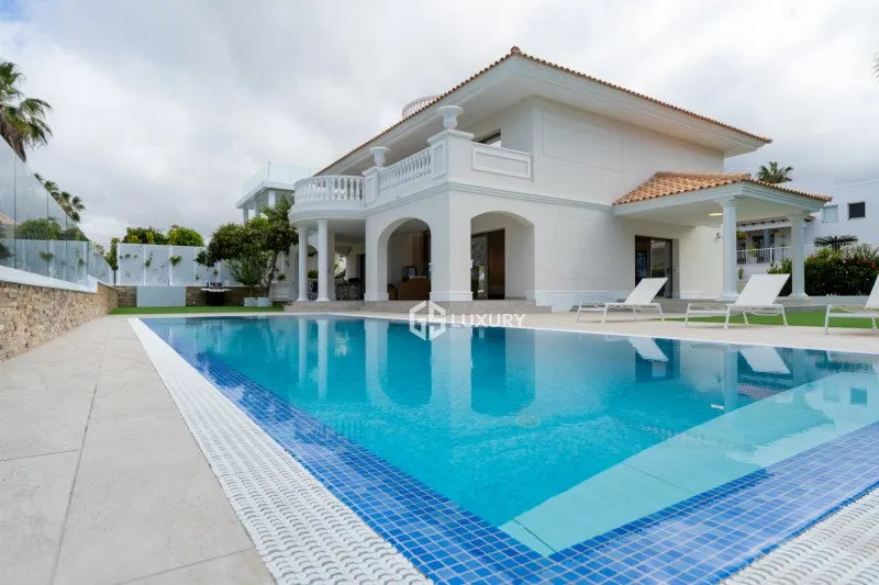 Adeje, Tenerife – First-Line Golf Villa, 4 Bedrooms