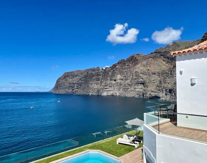Santiago del Teide, Tenerife – Beachfront Villa with Ocean Views, 3 Bedrooms