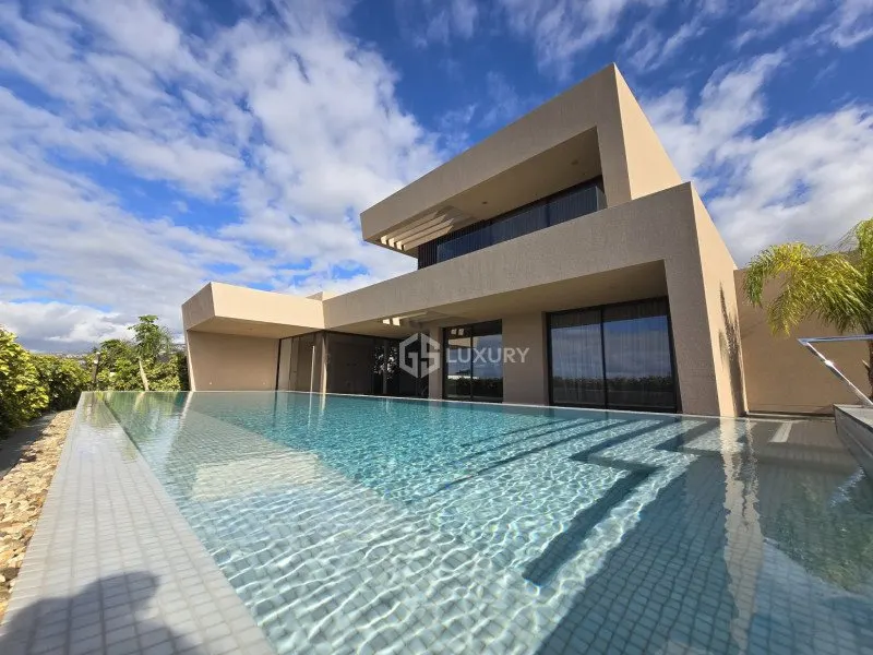 Puerto de la Cruz, Tenerife – Modern Villa with Ocean Views, 4 Bedrooms