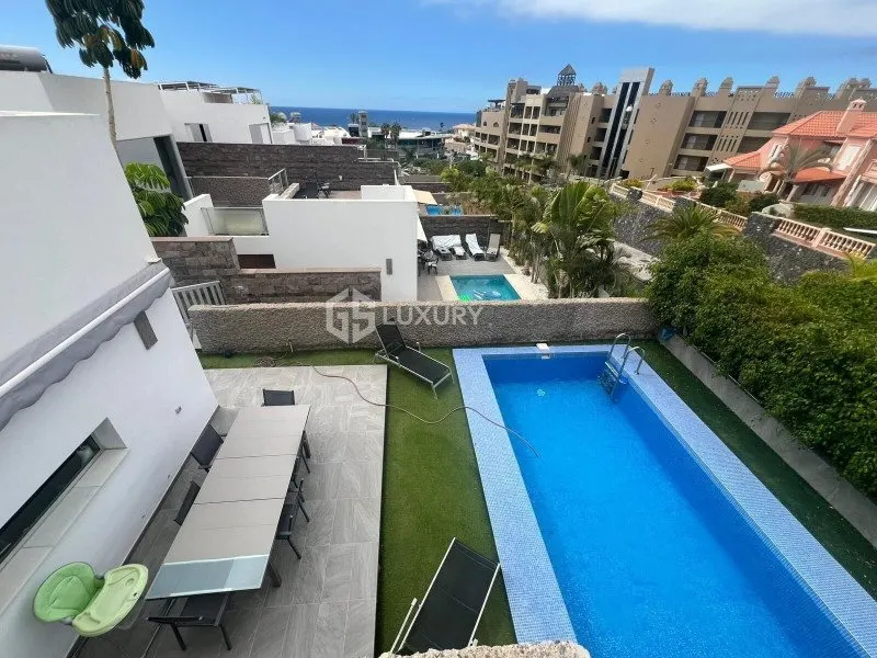 Adeje, Tenerife – Villa near Playa del Duque, 5 Bedrooms