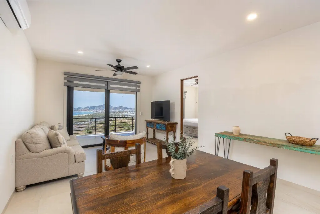 Cabo Corridor, Baja California Sur – 2-Bedroom Condo with Bay Views
