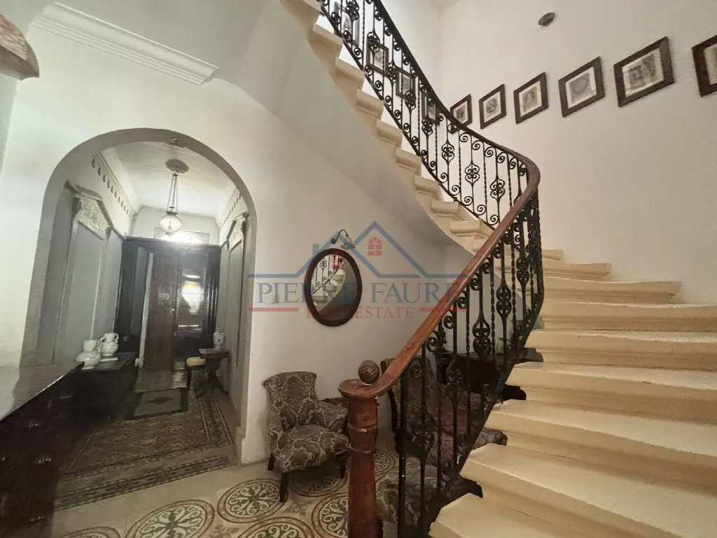 Sliema, Malta – Corner Townhouse with 3 Flatlets, 5 Bedrooms