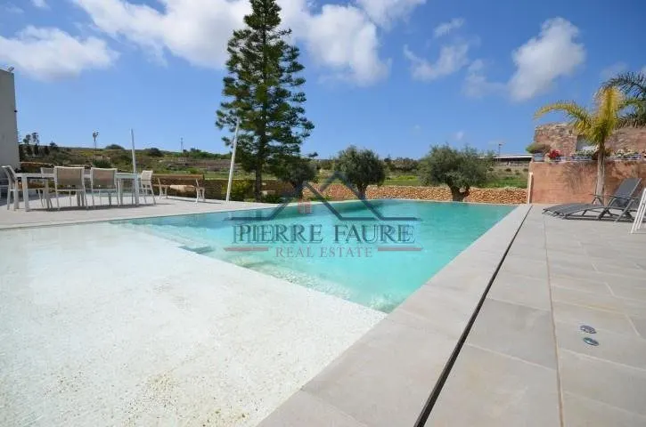 Rabat, Malta – Villa with Pool and Olive Trees, 4 Bedrooms