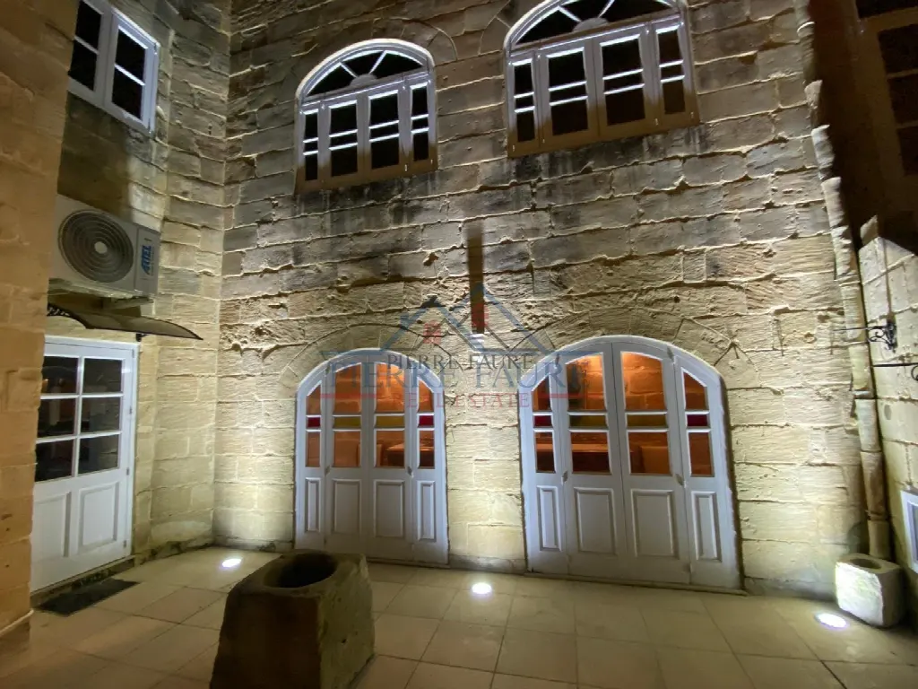 Rabat, Malta – Townhouse of Character, Courtyard, 3 Bedrooms