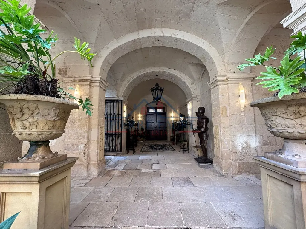 Qormi, Malta – Listed 1589 Palazzo with 4 Bedrooms