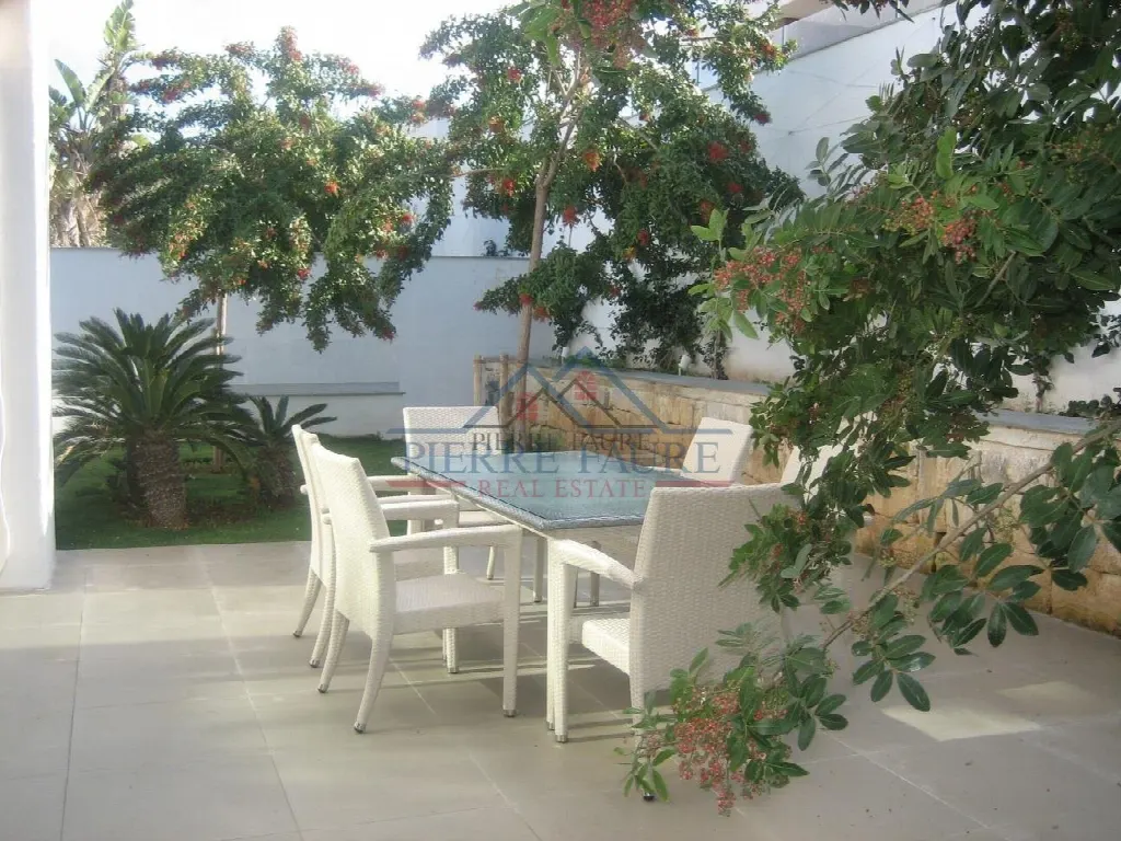 Bahar Ic-Caghaq, Malta – Villa with Pool Deck, Sea Views, 3 Bedrooms