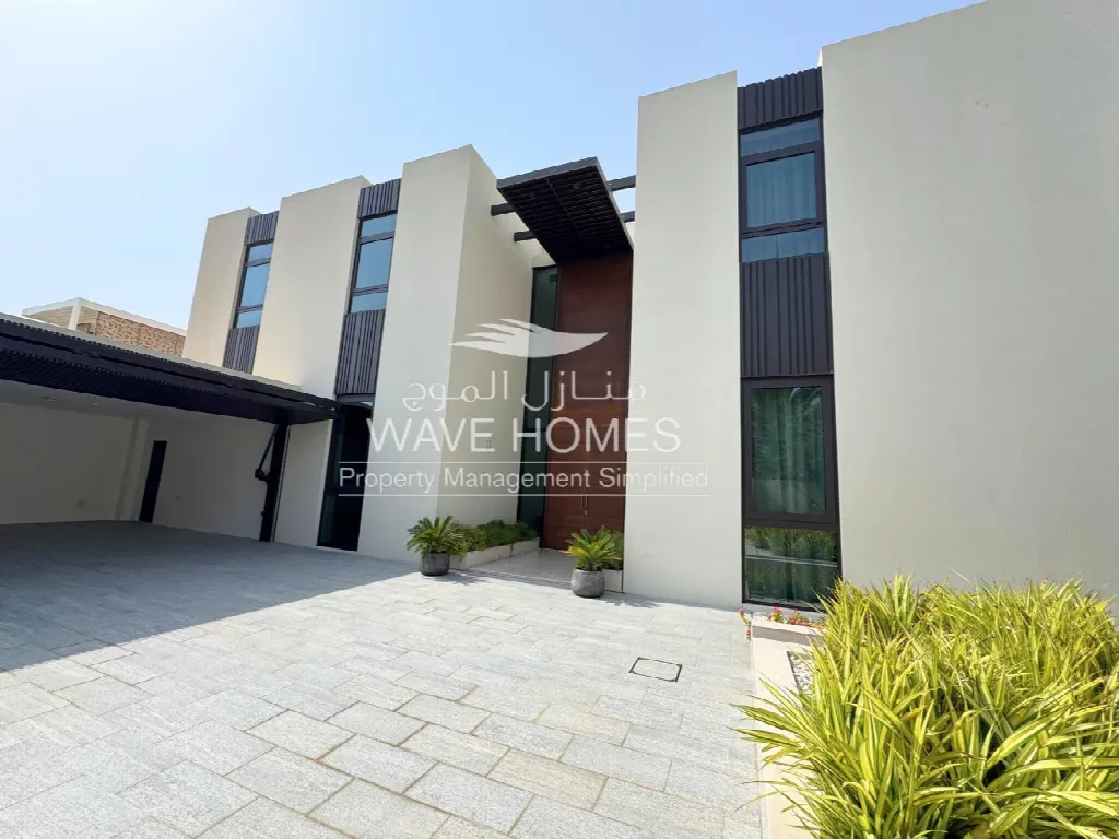 Al Mouj, Muscat – Furnished Villa with Pool, 6 Bedrooms