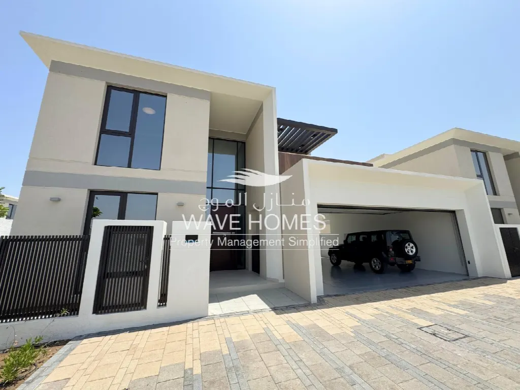 Al Mouj, Muscat – Golf Villa with 5 Bedrooms