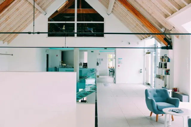 Attic apartment: Conversion, renting or buying – advantages and disadvantages at a glance