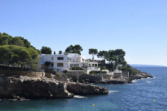 Living on Mallorca: Puerto de Andratx, Son Vida, Bendinat & Deià- buy real estate in luxurious location