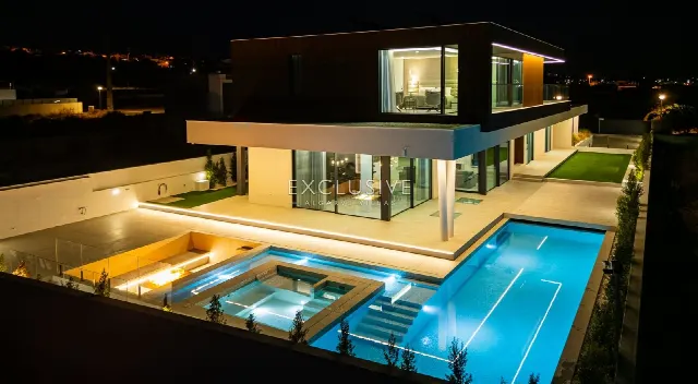 Villa with Indoor Pool, 4 Bedrooms
