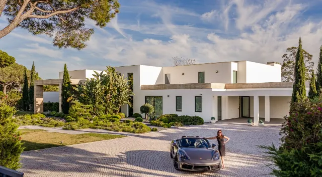Modern Villa with Spa Level, 5 Bedrooms