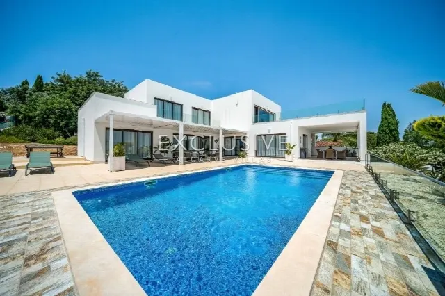 Energy-Efficient Villa, Pool, 4 Bedrooms