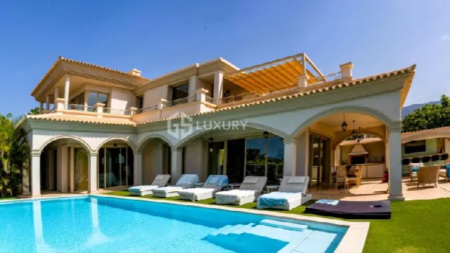 Golf Villa with Ocean Views and 6 Bedrooms