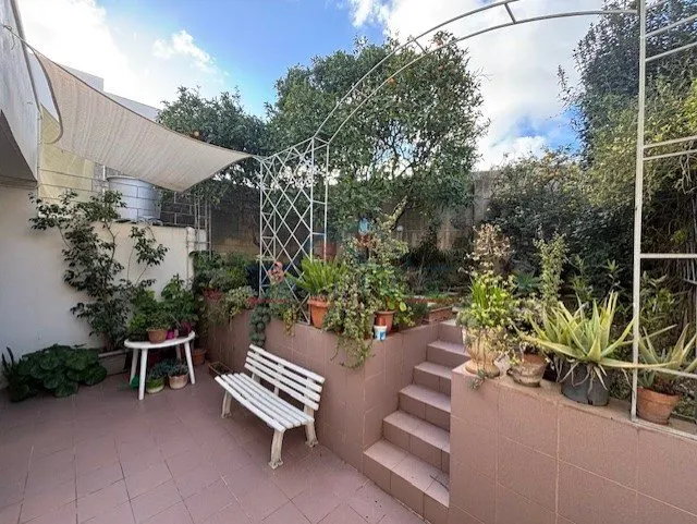 Villa with Fruit Garden, 4 Bedrooms