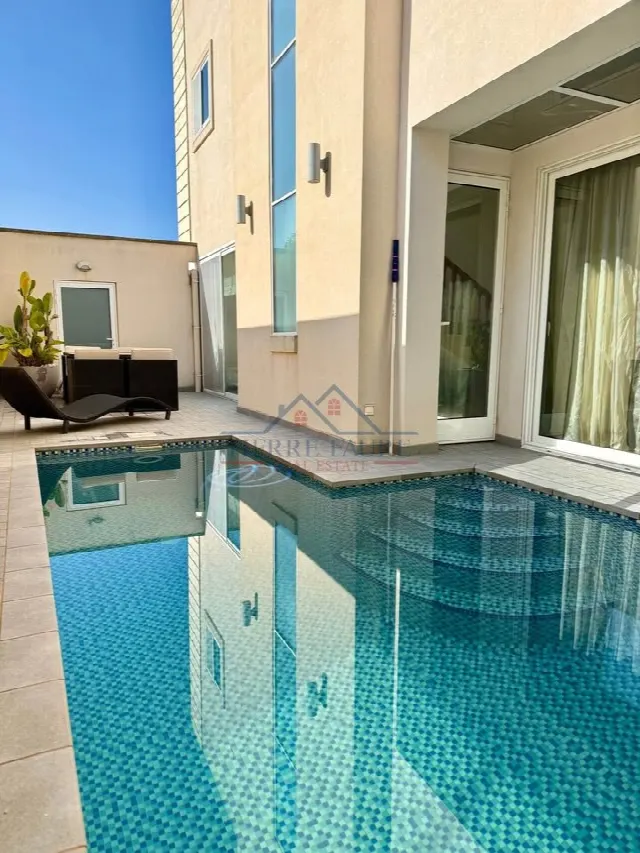 Semi-Detached Villa with Pool, 3 Bedrooms