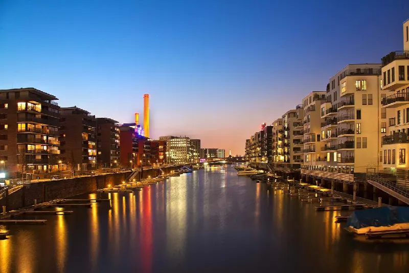 Living in Westend ( Frankfurt ): Buy a house, flat & land – Tips, prices per square metre and viewings
