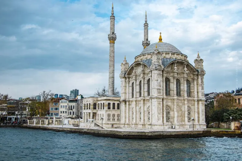 Istanbul becomes island: shipping, Bosphorus, history and future – Video Doku