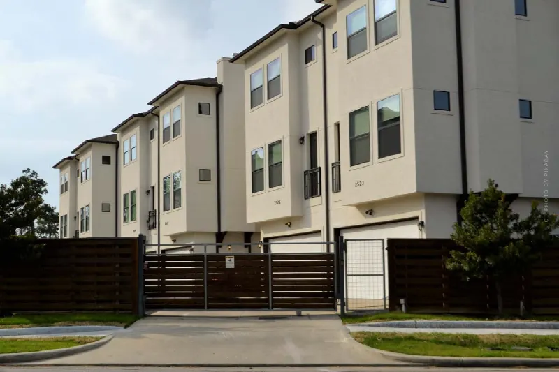 Apartment building: asset value, market value and yields
