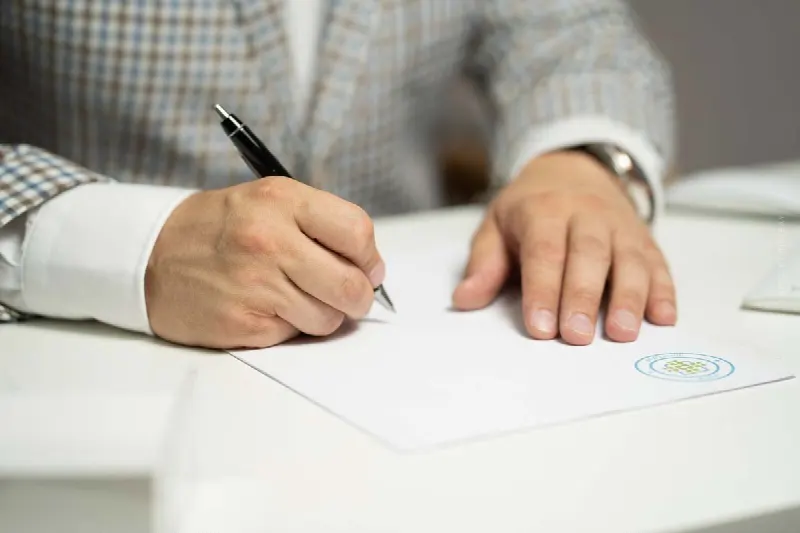 Broker real estate privately: Buyer, seller and purchase contract – procedure