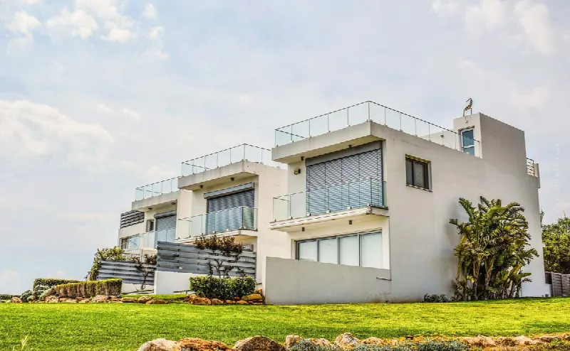 Create real estate purchase contract: Master data, purchase price, payment term & tenant – checklist