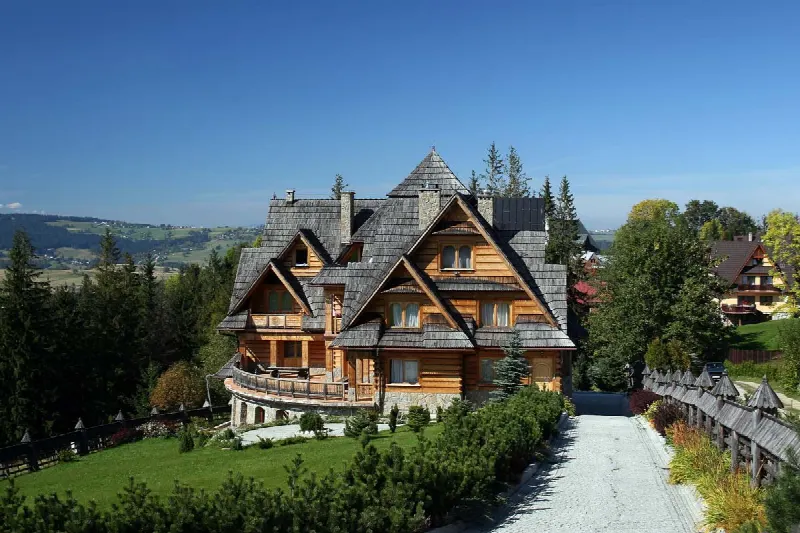 Mistakes when buying real estate: self-interest, bad location, resale value & Co!