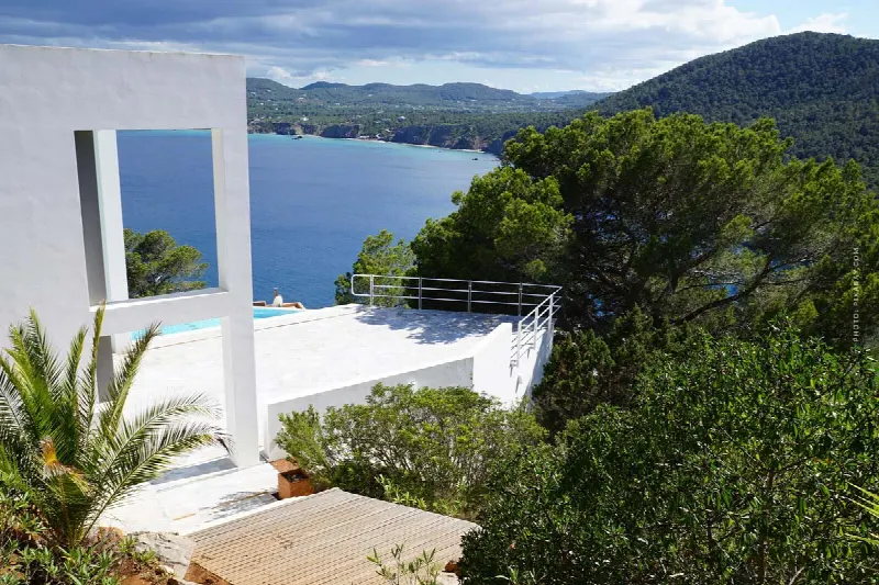 Buy Villa Ibiza: Where to buy?! Exclusive island tour, villa neighborhoods + realtor tips