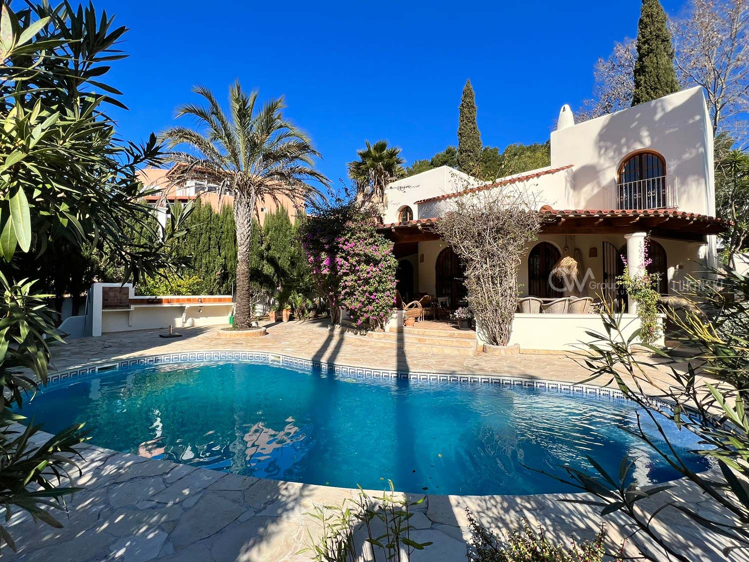 Ibiza, Spain – Beautiful villa near the beach with large pool in Cala llonga