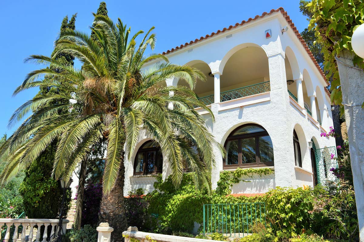 Buy Villa Mallorca: Where to buy?! Island tour, villa neighborhoods + realtor tips