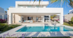 Marbella, Spain – Beautiful villa with sea view in Rio Real- € 1.690.000