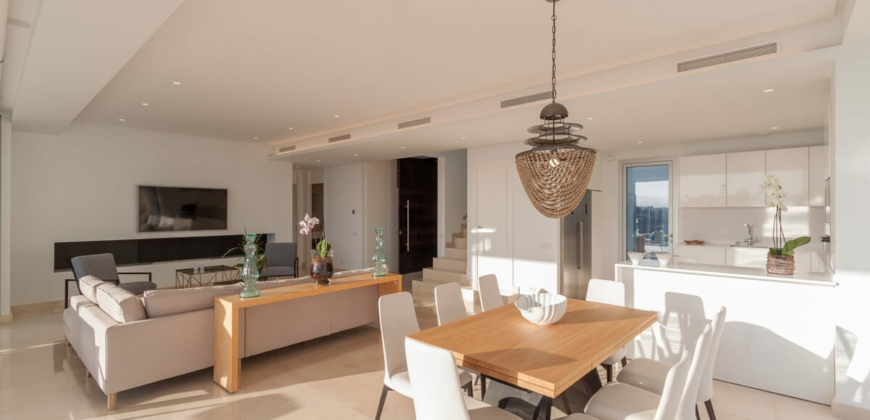 Marbella, Spain – Beautiful villa with sea view in Rio Real- € 1.690.000