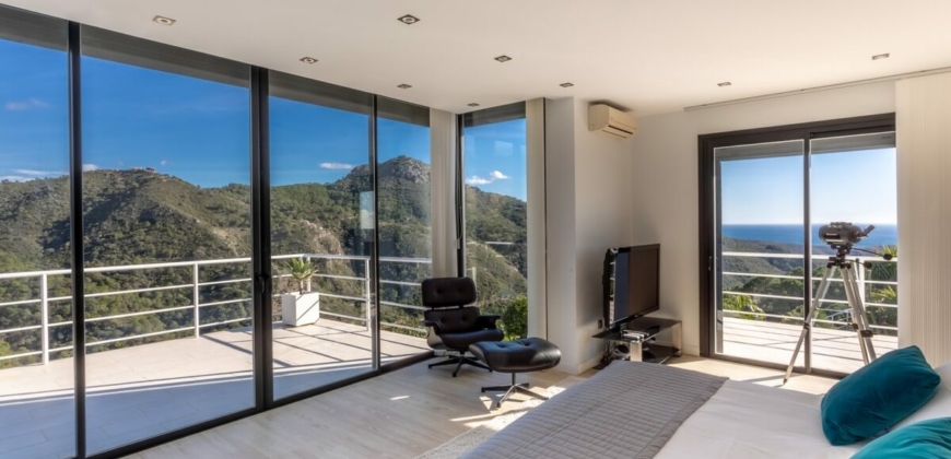 Marbella, Spain – Modern villa with panoramic views in Benahavis- € 1.975.000