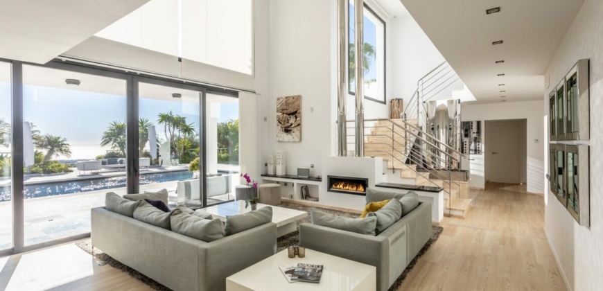 Marbella, Spain – Modern villa with panoramic views in Benahavis- € 1.975.000