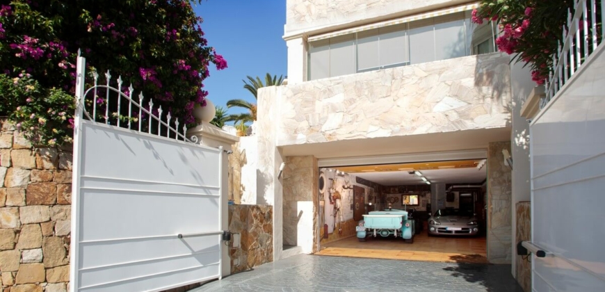 Marbella, Spain – Beautiful spanish style villa in Elviria- € 1.590.000