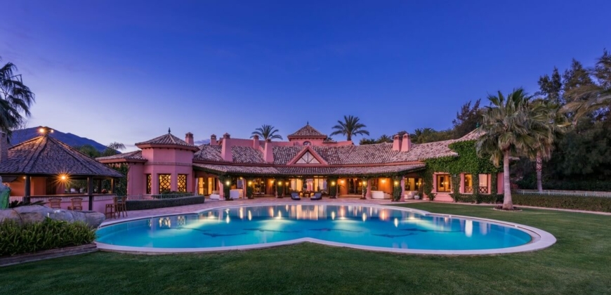 Marbella, Spanien – Property with Tenniscourt, King Size Swimming Pool & Co. – $ 14,010,000