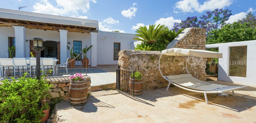 Ibiza, Spain – Villa with mediterranean garden in San Rafael – € 2.600.000