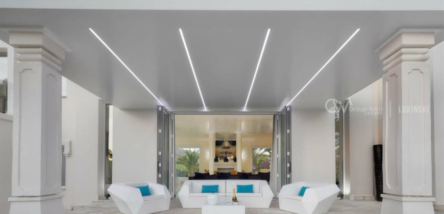 Ibiza, Spain – Luxury villa with private tennis court in Cala Jondal – € 7.200.000