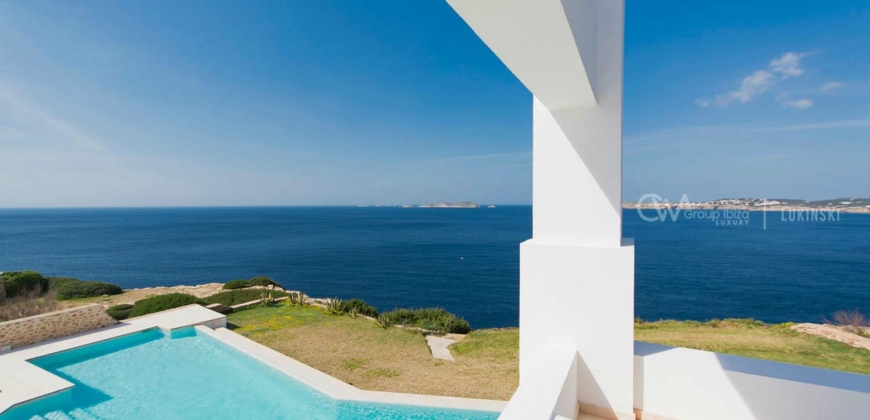 Ibiza, Spain – Villa with direct access to the sea in Calo d en real – € 9.600.000