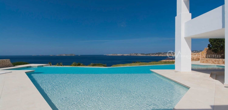 Ibiza, Spain – Villa with direct access to the sea in Calo d en real – € 9.600.000